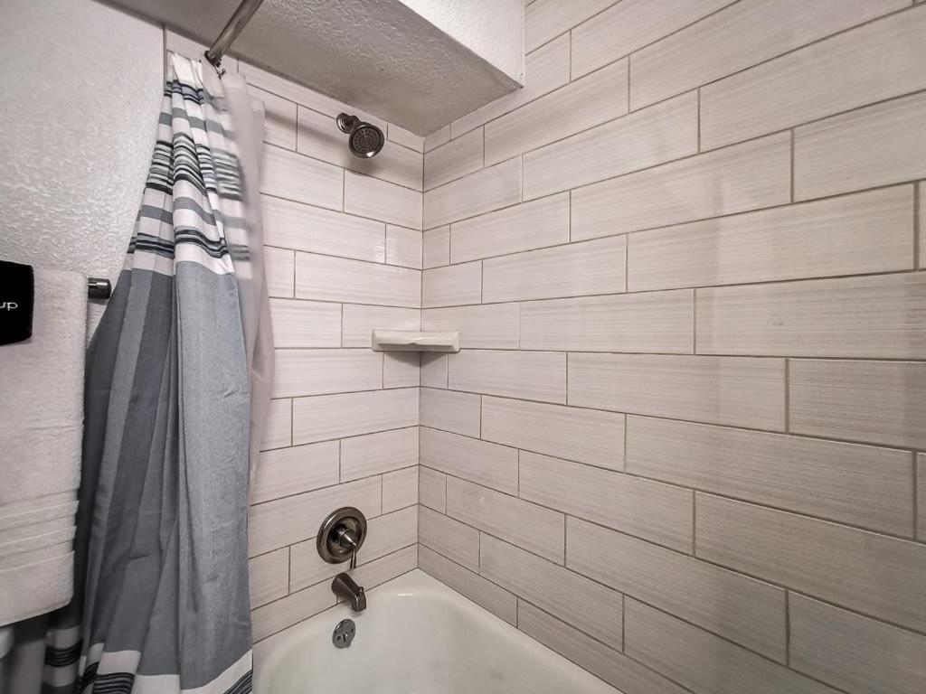 Plaza 2 King Br 2 Full Bth Villa Kansas City Exterior photo